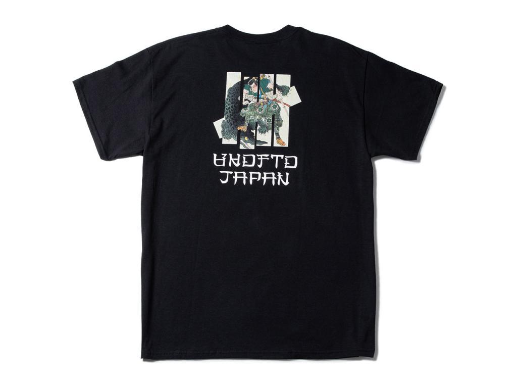 UNDEFEATED　Tシャツ　半袖　夏着　トップス　メンズ/レディース　ファッション