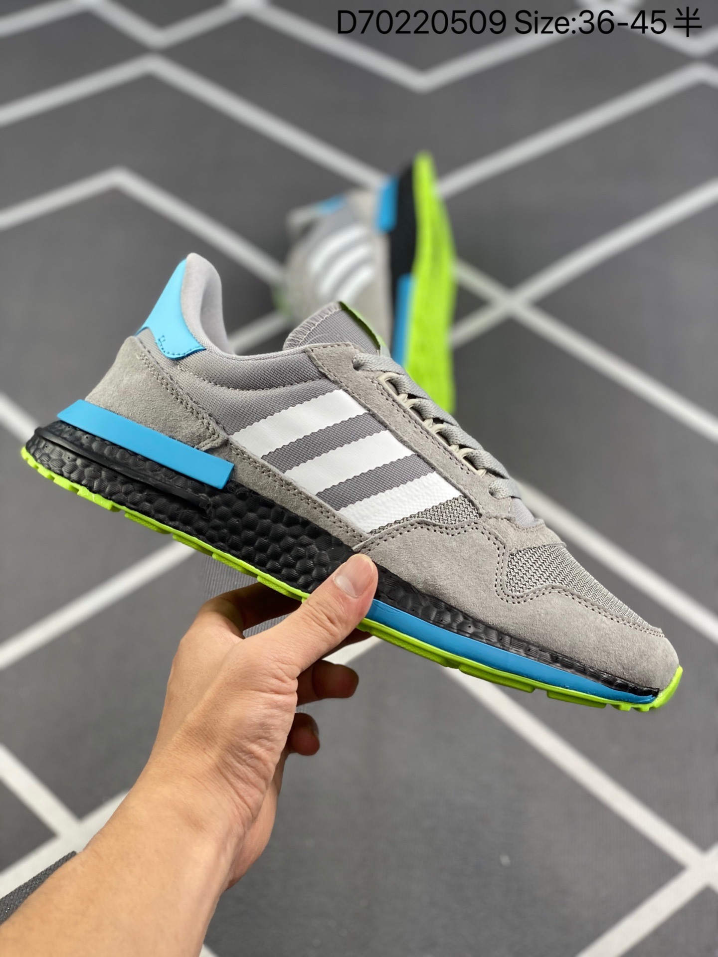 スニーカー Adidas Originals ZX500 XC 　靴　ファッションシューズ   何でも似合う