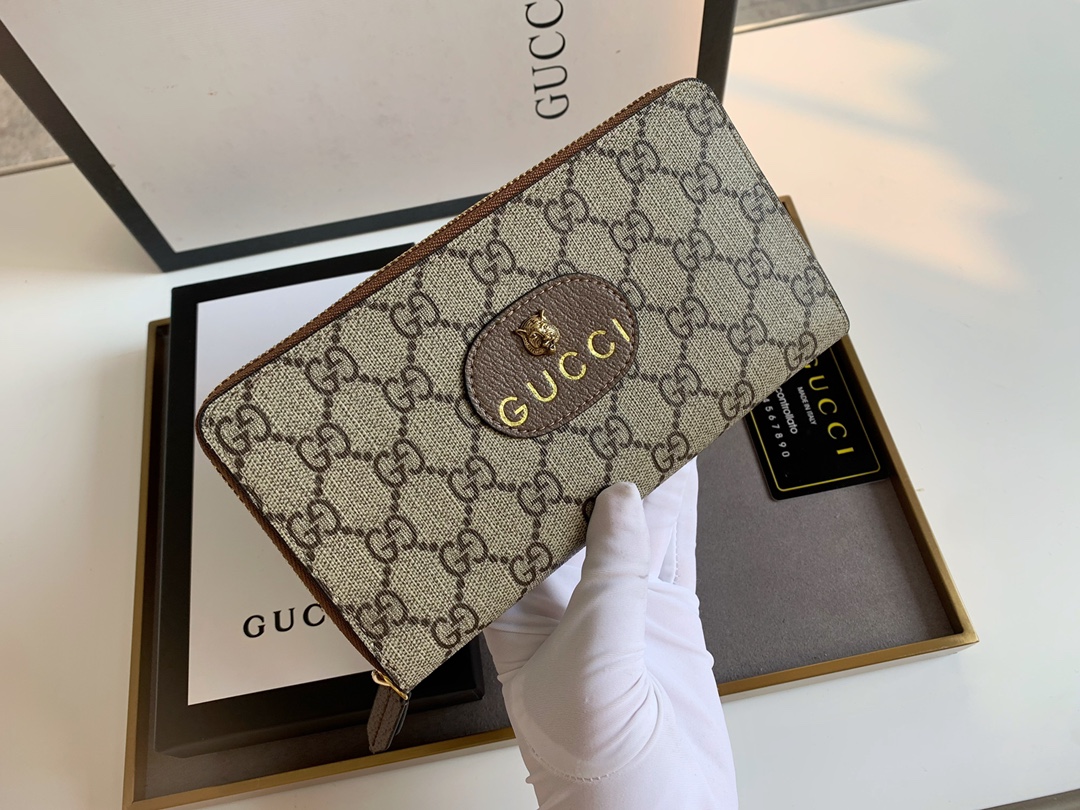 GUCCI レディース財布　カードホルダー　　小銭入れ財布　ブランドバッグ