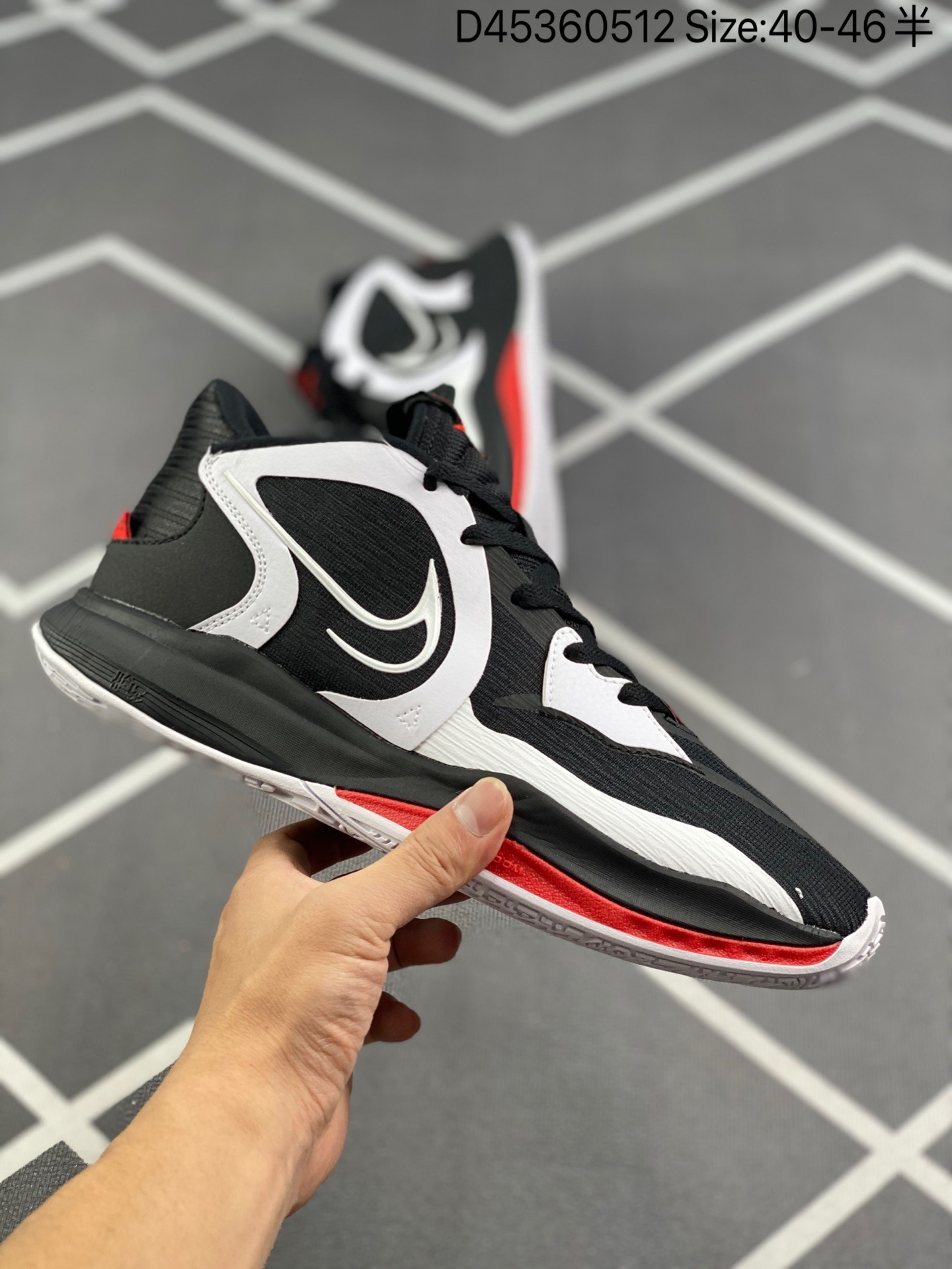 スニーカー  Nike Kyrie Low 5 EP 　靴　ファッションシューズ   何でも似合う