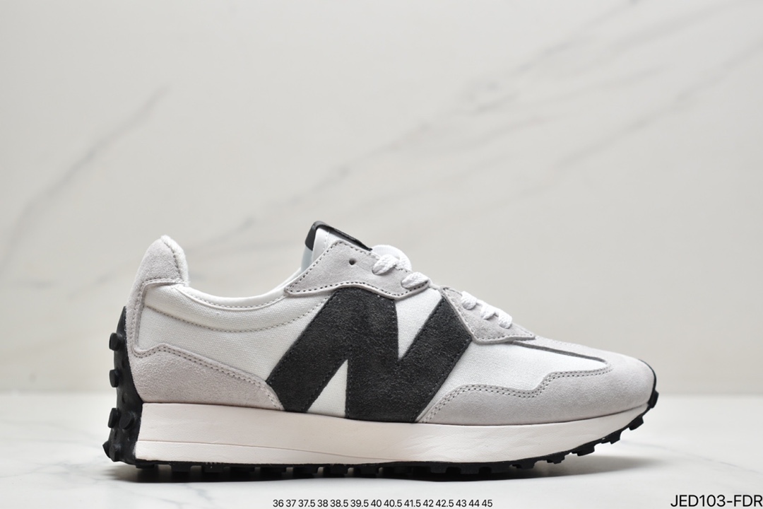 スニーカー  New Balance 327  ファッションシューズ   何でも似合う