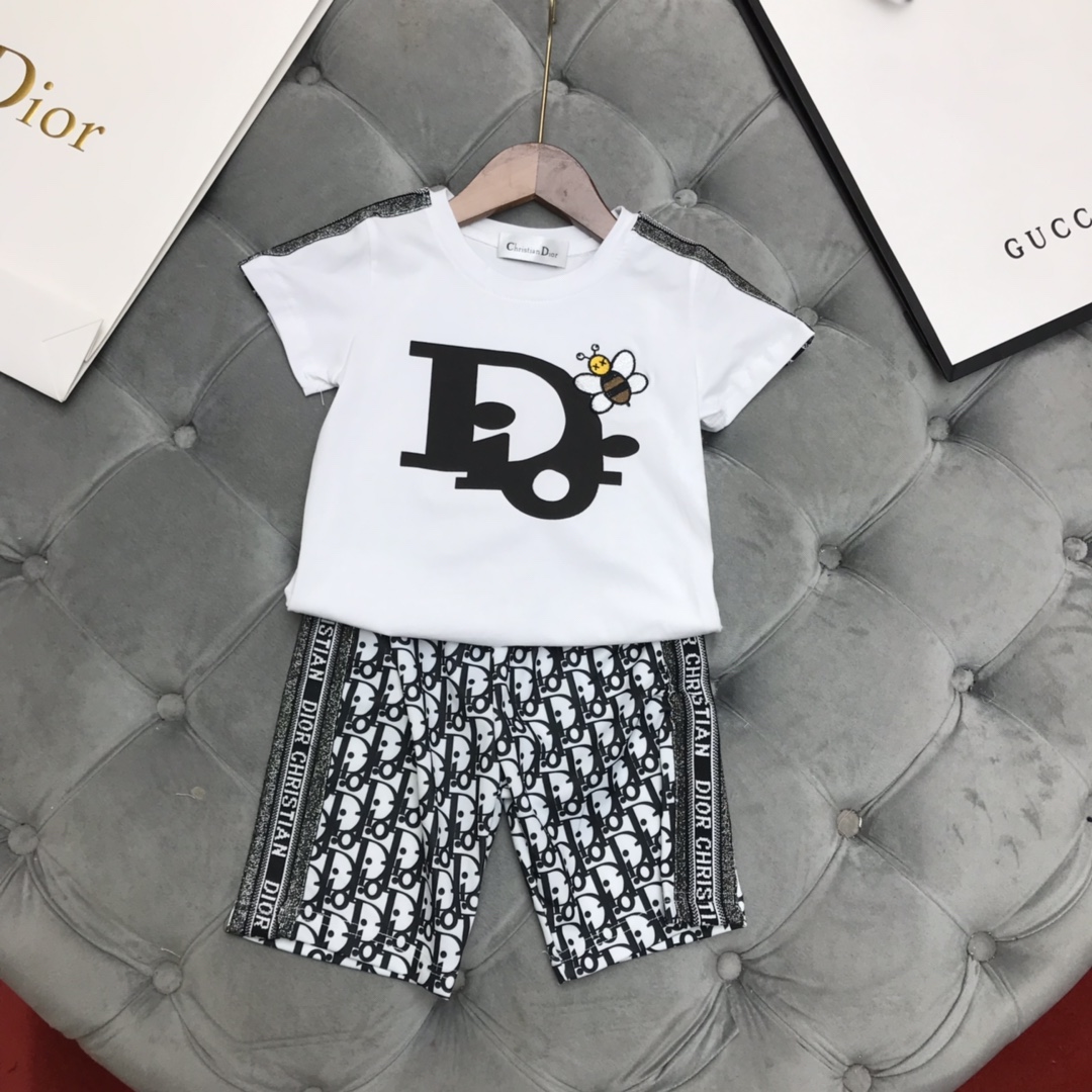 Dior 【ディオール】子供服　セットアップ　シャツ＋ショートパンツ　100-150cm