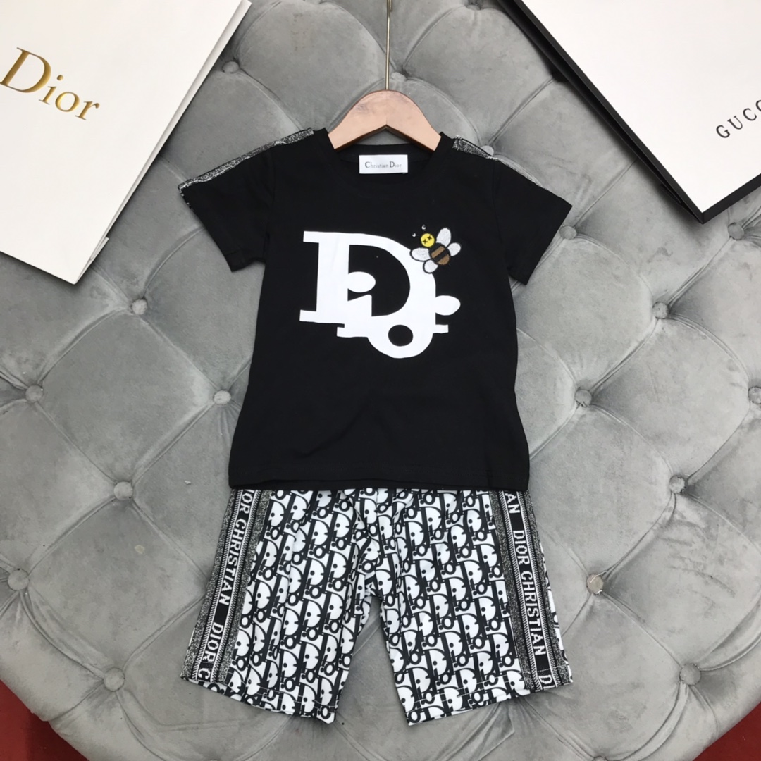 Dior 【ディオール】子供服　セットアップ　シャツ＋ショートパンツ　100-150cm