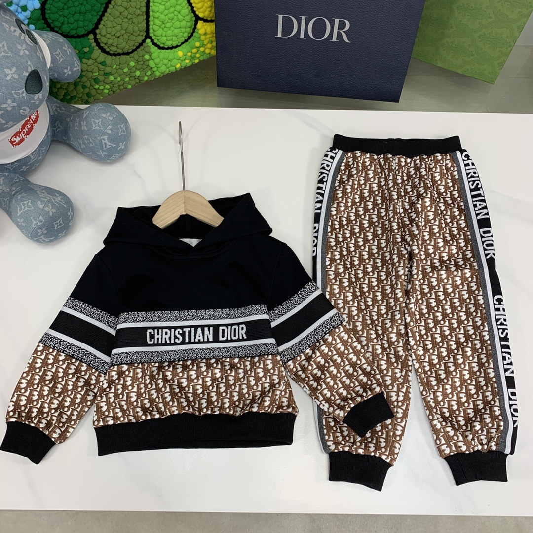 Dior 【ディオール】子供服  セットアップ　トップス+ボトム　110-160cm