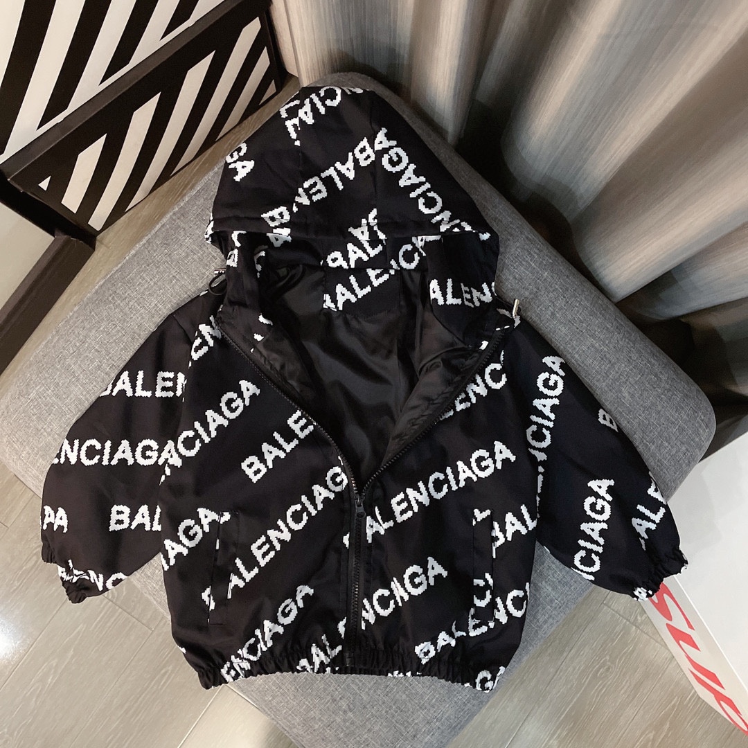 BALENCIAGAバレンシアガ  子供服　秋冬  ジャンパー   ウィンドブレーカー   100-150cm