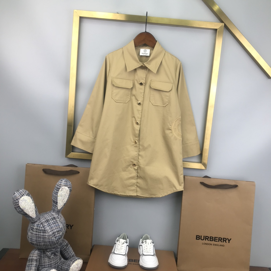 BURBERRY【バーバリー】 子供服　春秋    長袖　100-160cm