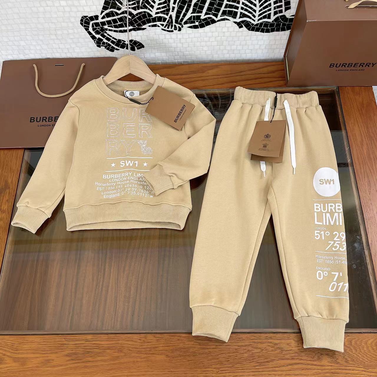 BURBERRY【バーバリー】 子供服    春秋   セットアップ   フーディー+パンツ　綿　 100-160cm