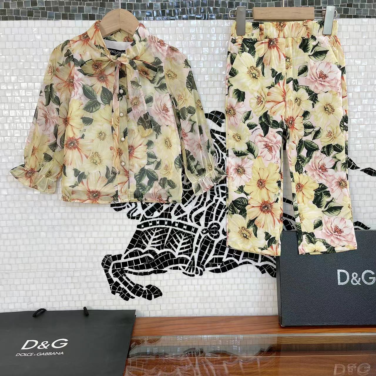 ドルチェ＆ガッバーナ DOLCE＆GABBANA 　 子供服　セットアップ　長袖+パンツ   春秋　100－150cm