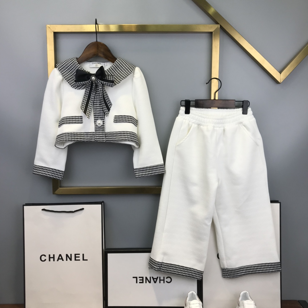 シャネル　CHANEL 　子供服　秋　長袖+パンツ　女の子　110-160cm