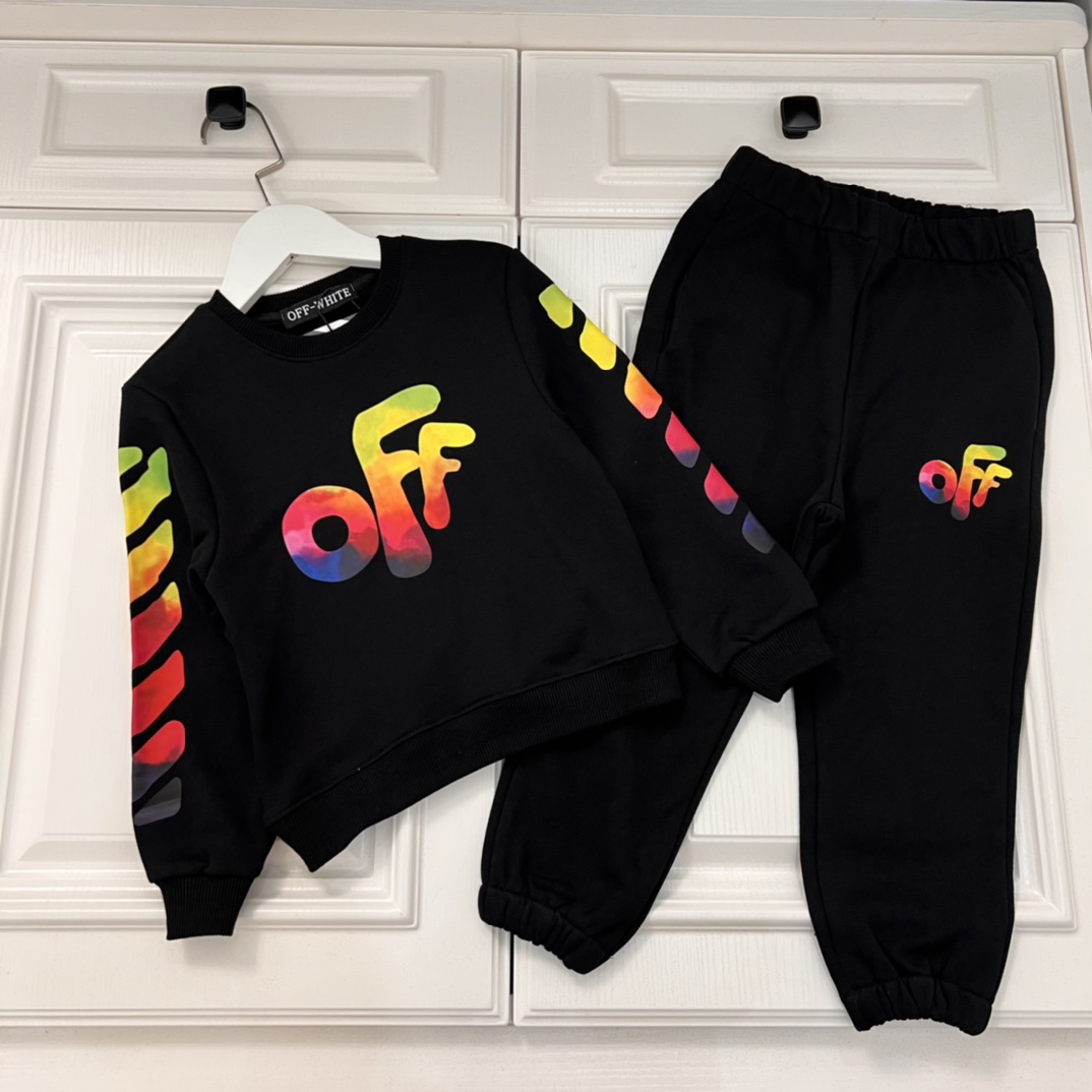 OFF-WHITE オフホワイト  子供服　セットアップ　フーディー+パンツ　100％綿　100-150cm