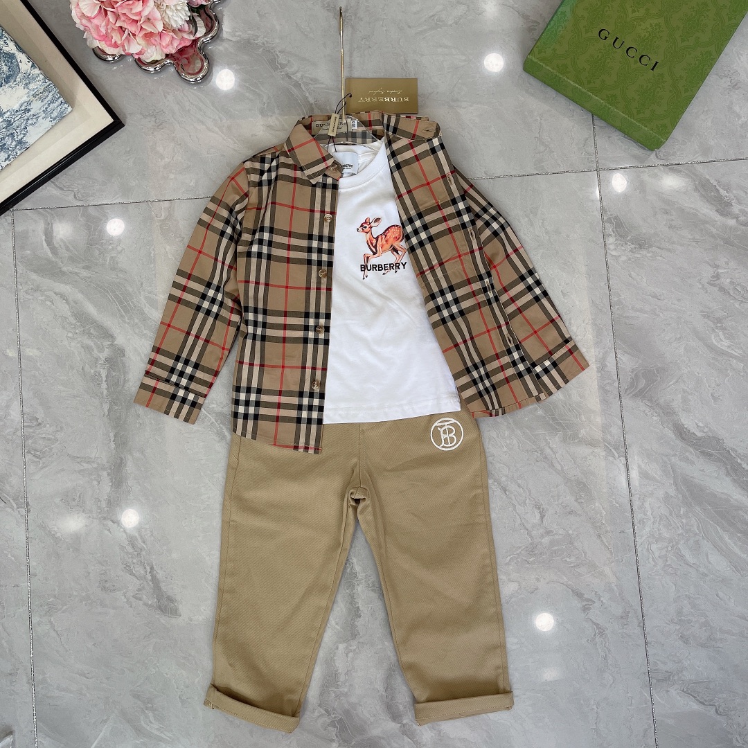 BURBERRY【バーバリー】　子供服　セットアップ　シャツ＋パンツ＋Ｔシャツ　春秋　100-150cm