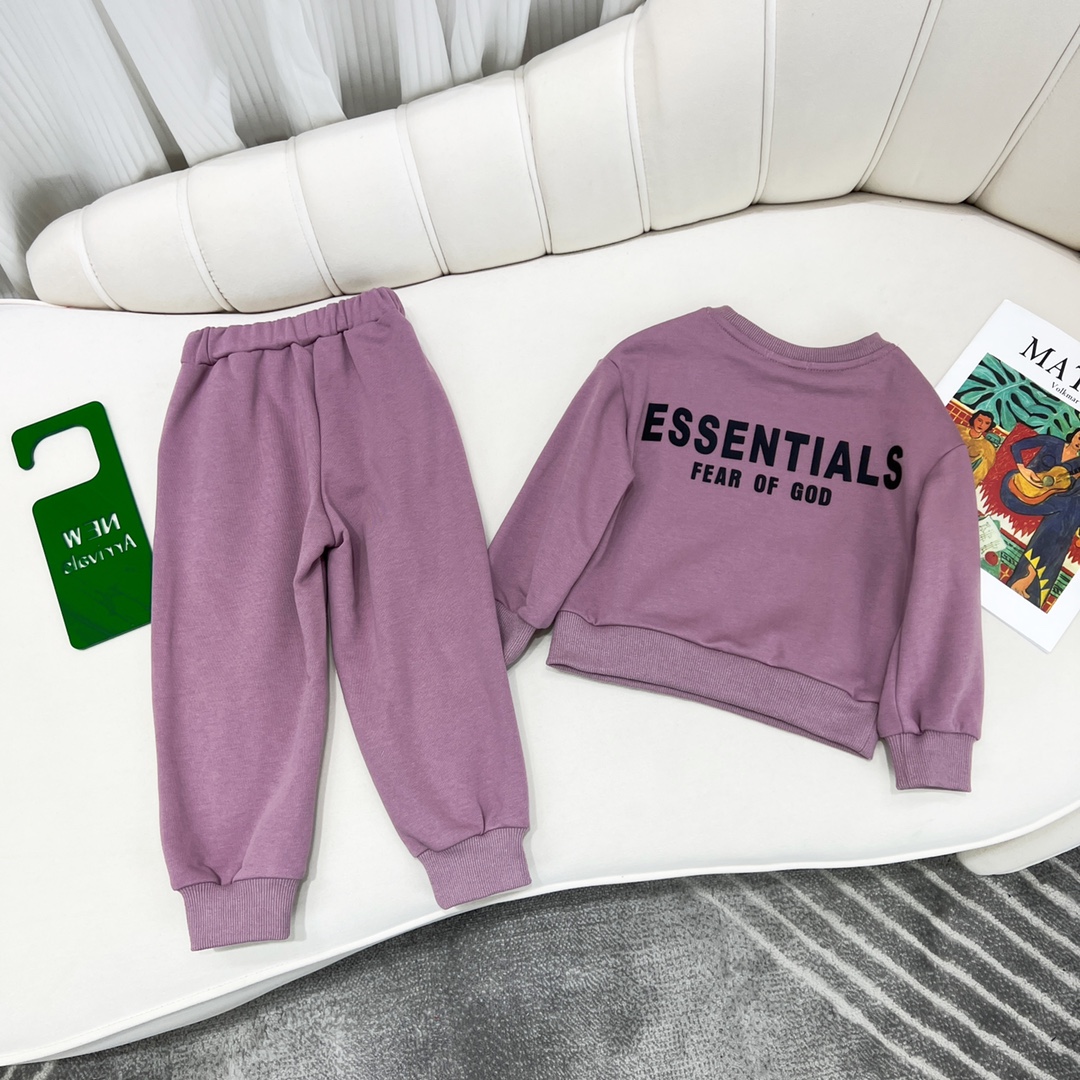 ESSENTIALS エッセンシャルズ かわいい お洒落 子供服　セットアップ　フーディー＋パンツ　100－150cm