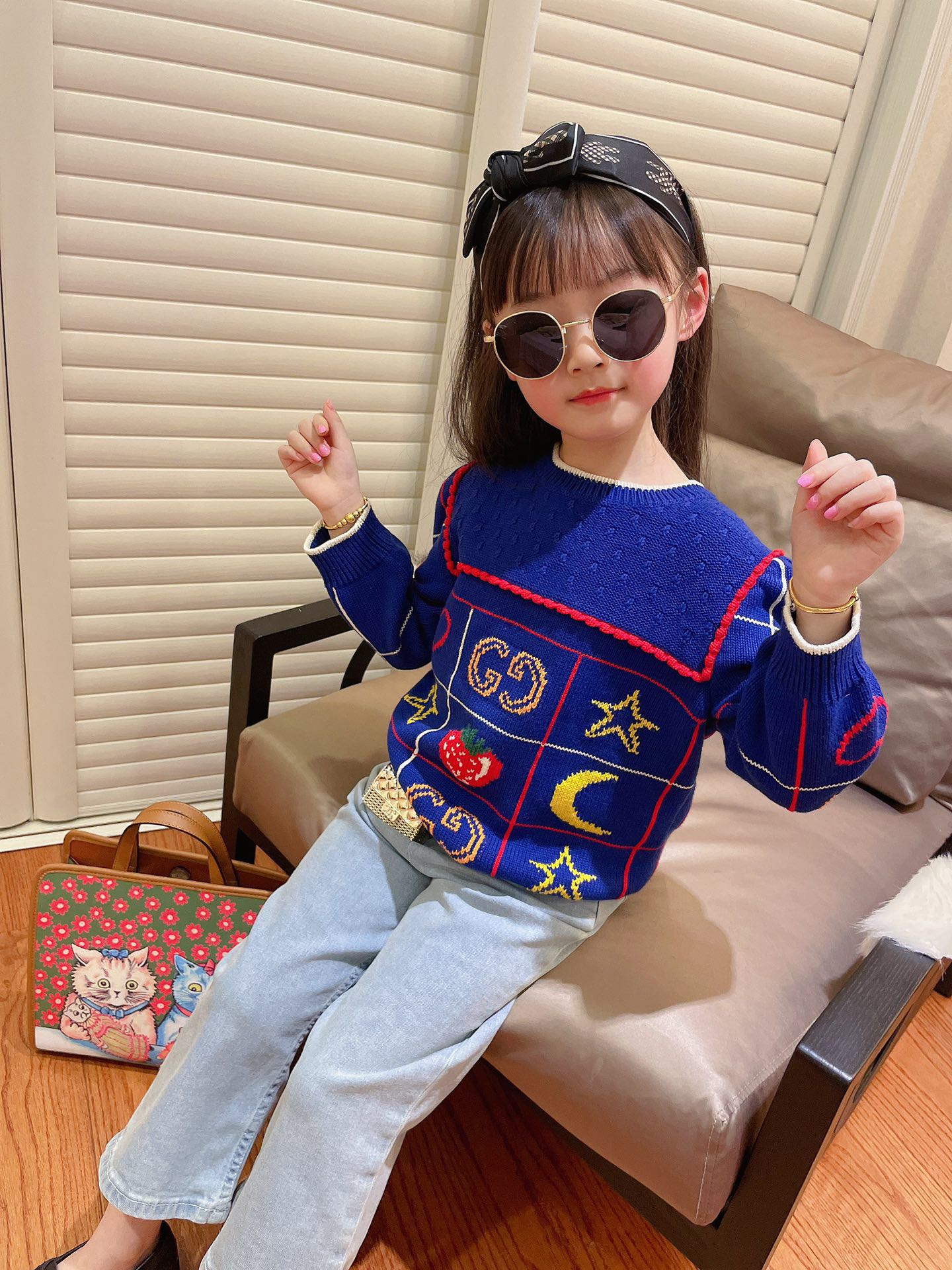 GUCCI　グッチ　セーター　ニット　子供服　キッズ　かわいい　90-160cm　163935